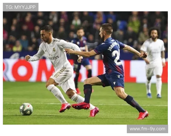 揭秘足球外号小鹿的球星身份及其成名背后精彩故事全面解析深度谈